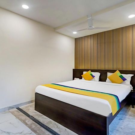 Itsy Hotels Neeranand Plaza Kalkuta Zewnętrze zdjęcie