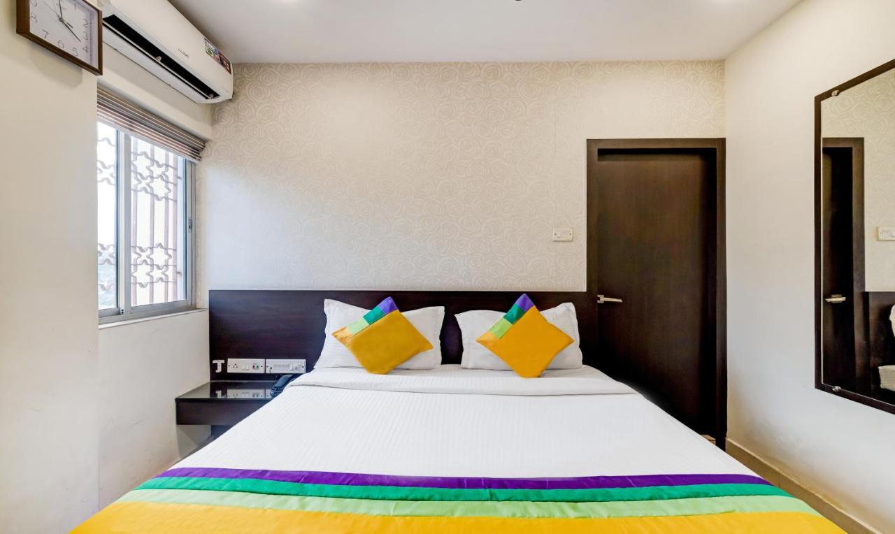 Itsy Hotels Neeranand Plaza Kalkuta Zewnętrze zdjęcie