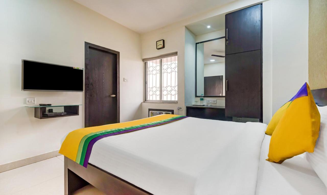 Itsy Hotels Neeranand Plaza Kalkuta Zewnętrze zdjęcie