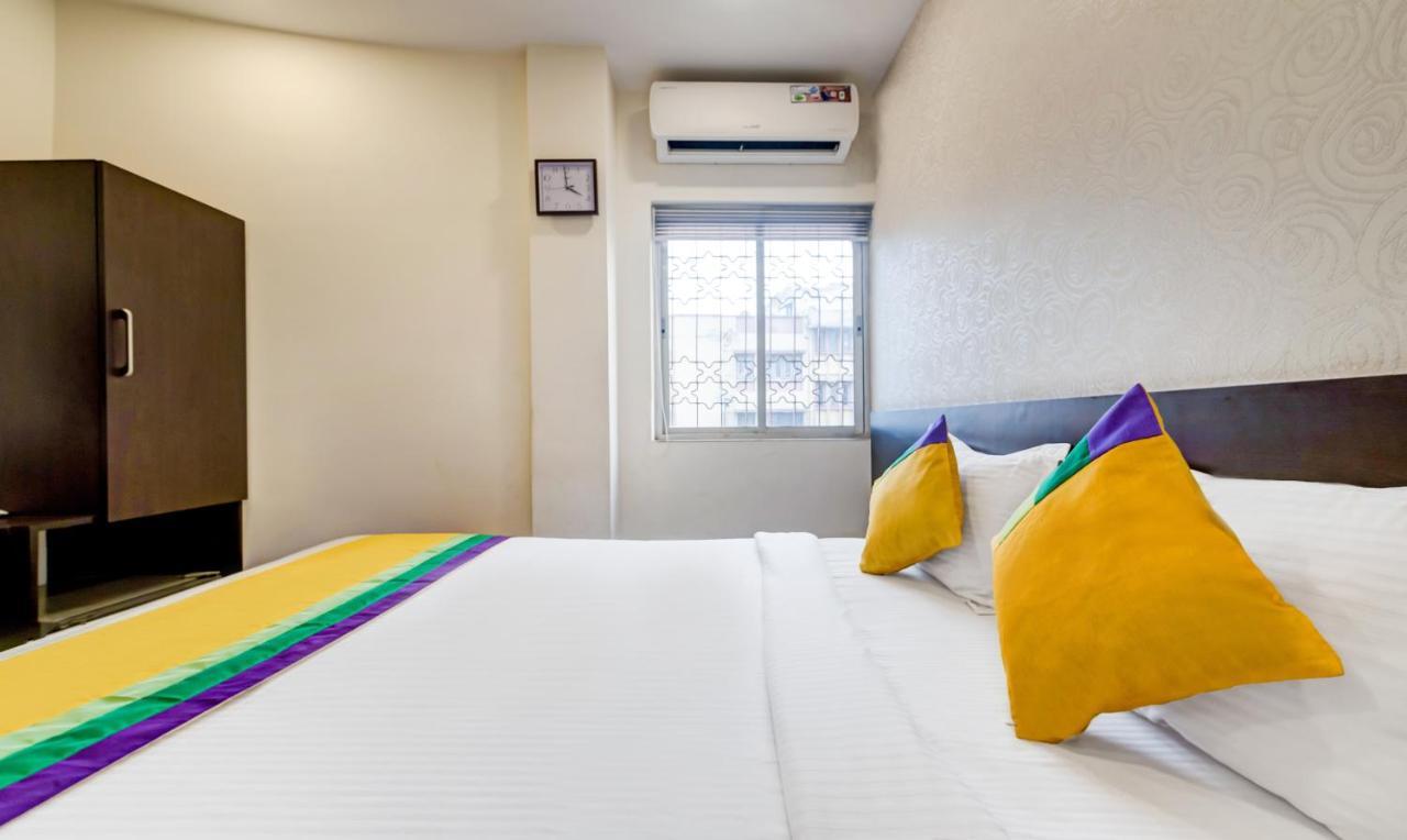 Itsy Hotels Neeranand Plaza Kalkuta Zewnętrze zdjęcie