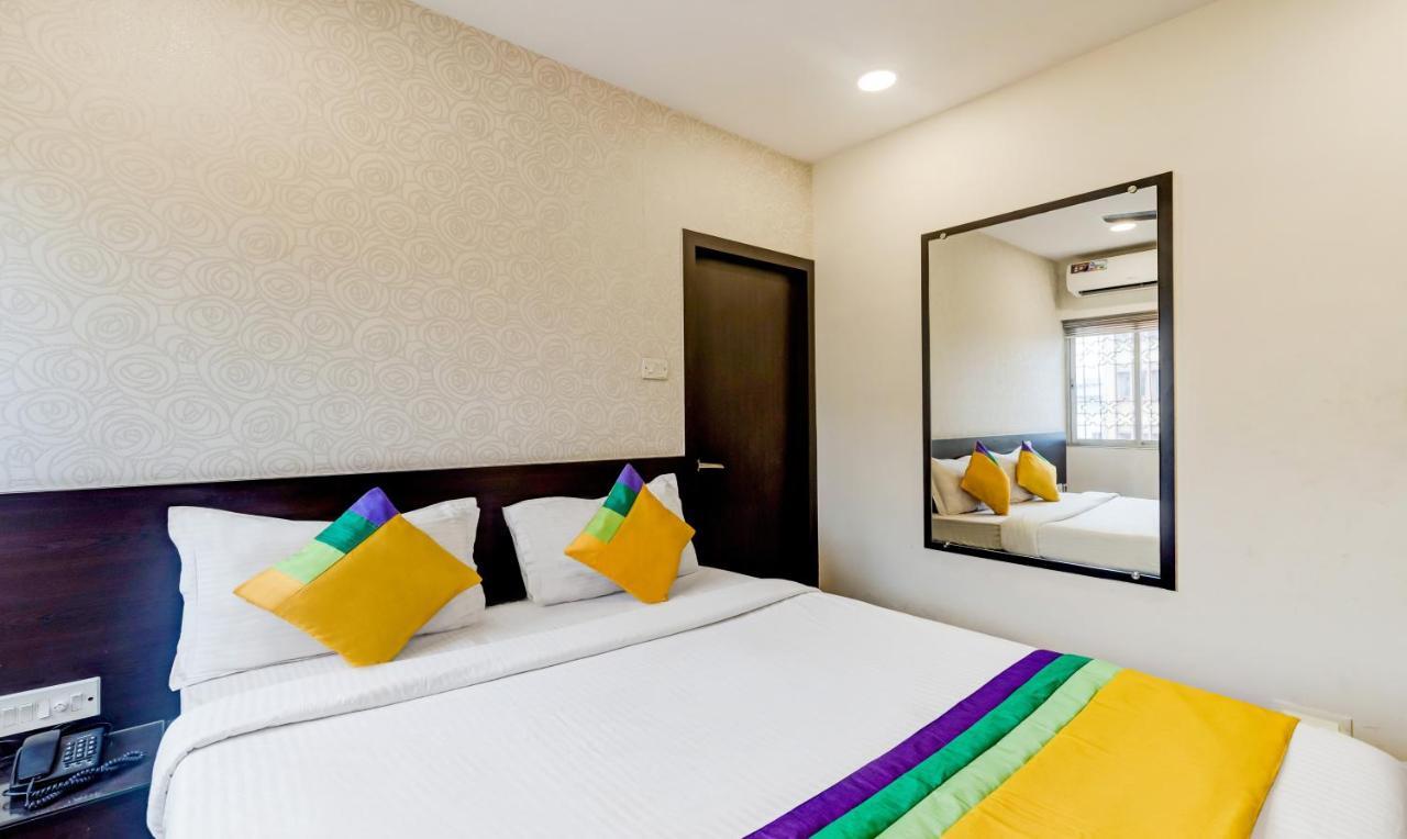 Itsy Hotels Neeranand Plaza Kalkuta Zewnętrze zdjęcie